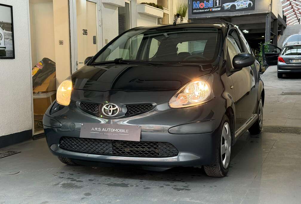 Toyota 1.0i VVT-i - Airco - Garantie 12m