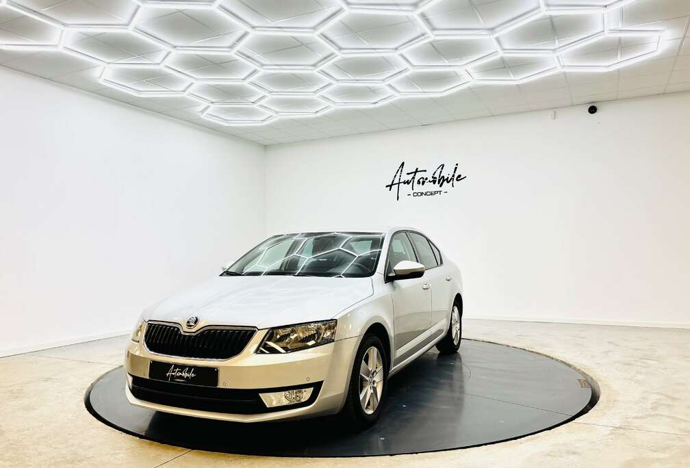 Skoda 1 AN GARANTIE1ER PROPRIOGPSAIRCO