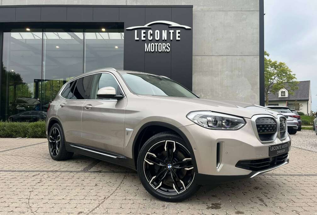 BMW iX3 74 kWh Panodak/Leder/Trekhaak/Camera/SOH98.89%