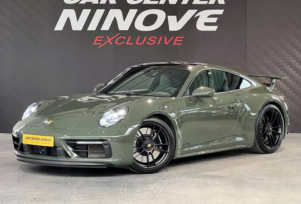 Porsche 911 Carrera 4 GTS PDK / Aerokit / Lift / PTS Color