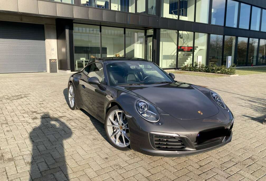 Porsche Full option