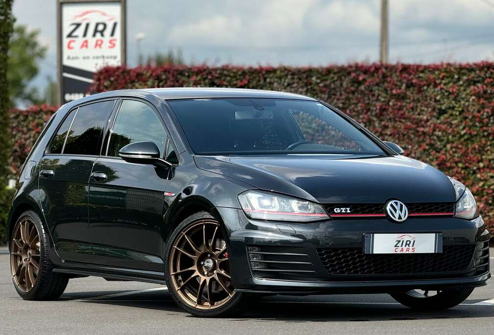 Volkswagen 2.0 TSI - 19inch OZ Racing - Alpine multimedia