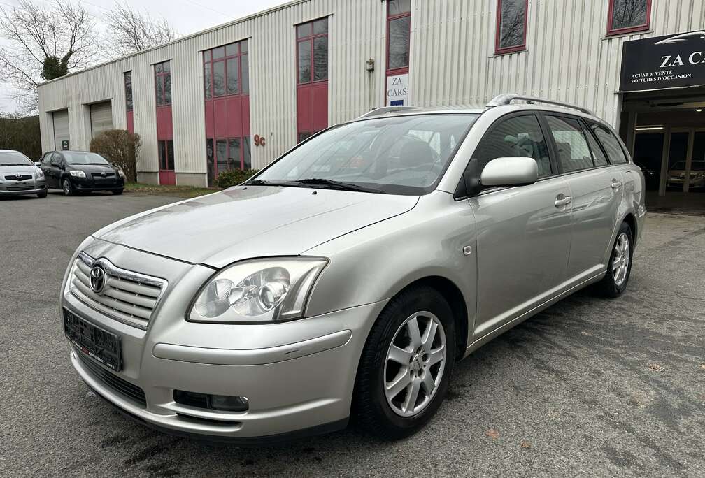 Toyota Avensis SW 1.8i VVT-i 16v Linea Terra