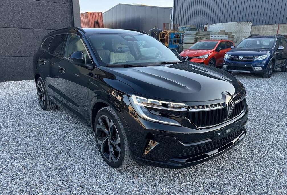 Renault iconic E-Tech full hybrid 200 + Toit pano & Harman