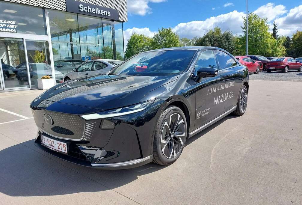 Mazda 80 kWh Long Range Takumi