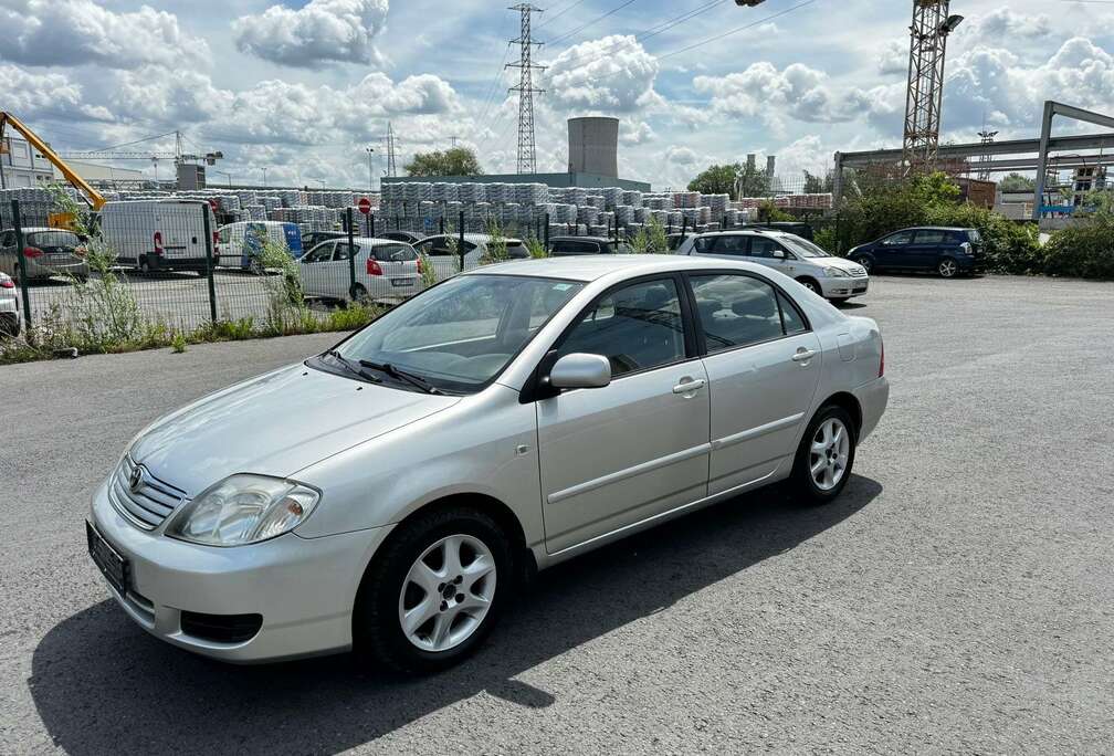 Toyota 1.4i VVT-i  AIRCO JANTE ALUMINIUM CLIMATISÉ