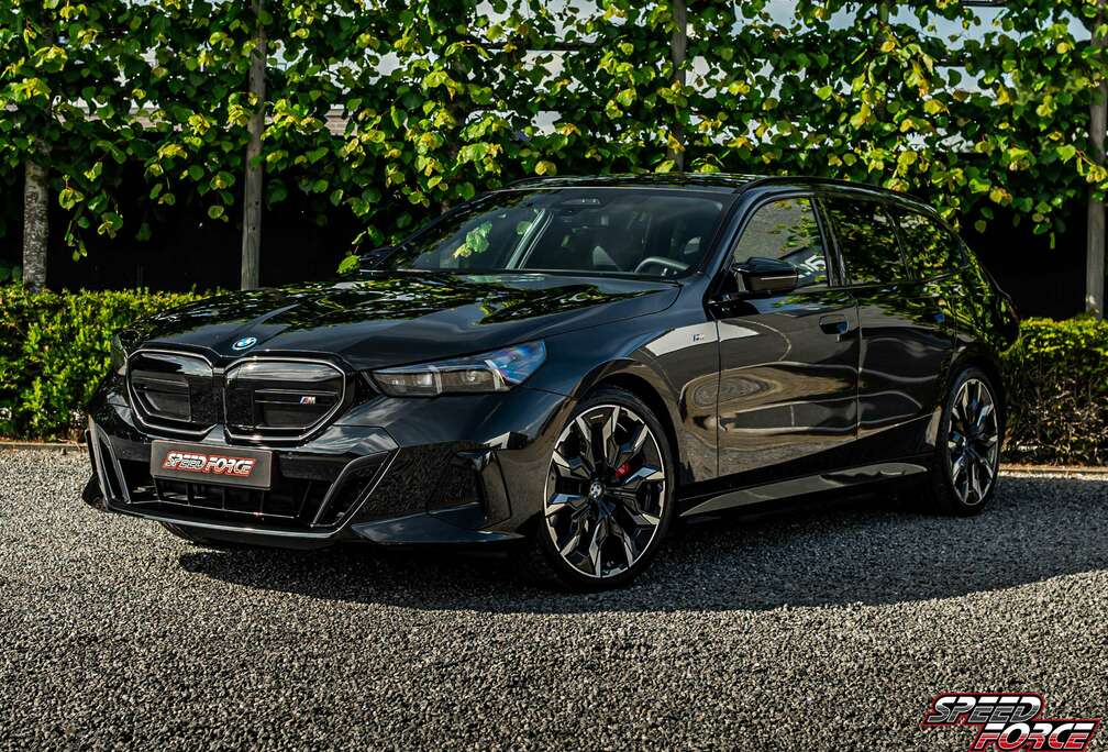 BMW i5 M60 xDrive Touring  21\