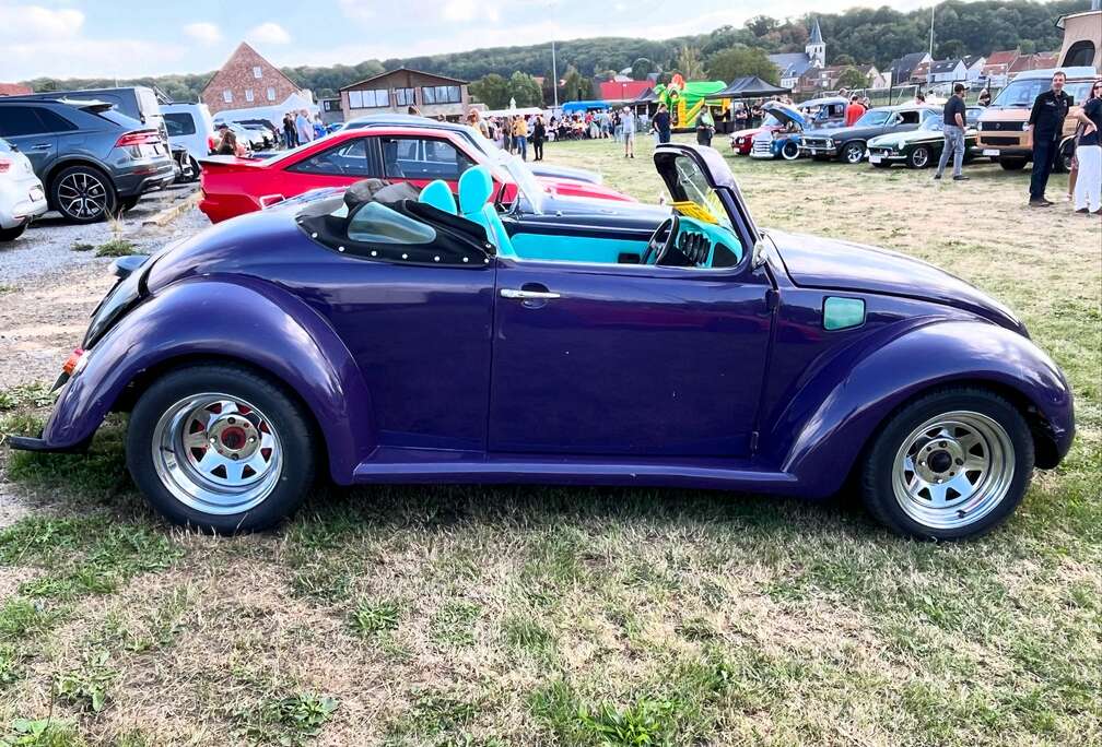 Volkswagen Kever Speedster Cabrio Met Car Pass