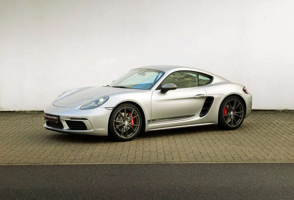 Porsche 718 Cayman T