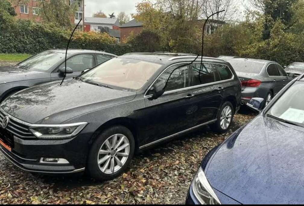 Volkswagen SW 2.0 TDi SCR Highline Business DSG(EU6.2)
