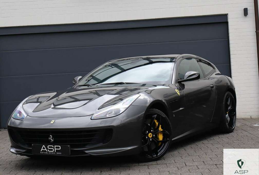 Ferrari GTC4 Lusso T 3.9 Turbo V8 F1 | Lift | Carbon | Full Service |