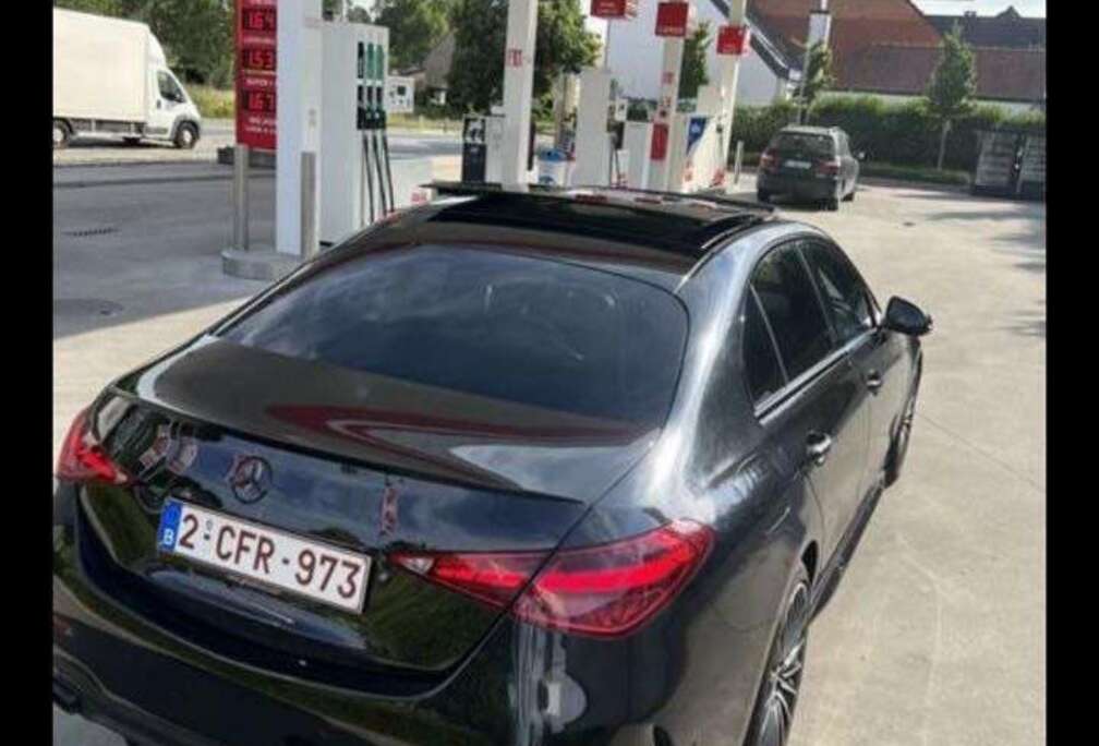 Mercedes-Benz C300e AMG Line