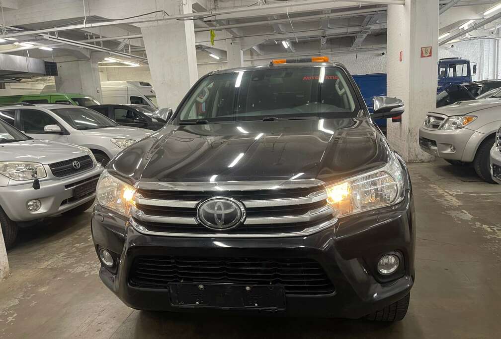 Toyota 2.4 D-4D 4WD Comfort Export