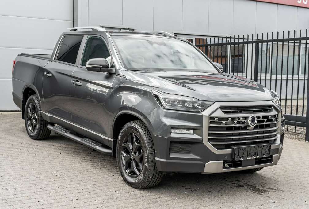 SsangYong Grand 2.2D 4X4 Black Edition - Automaat - 33.000ex