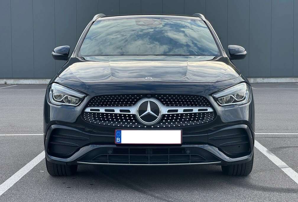 Mercedes-Benz GLA 200 7G-DCT AMG Line