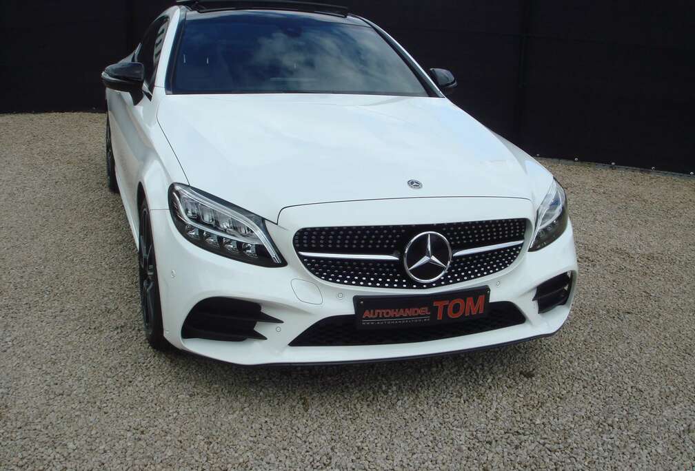 Mercedes-Benz COUPE AMG LINE  * PANODAK * NIGHT PACK * LEDER *