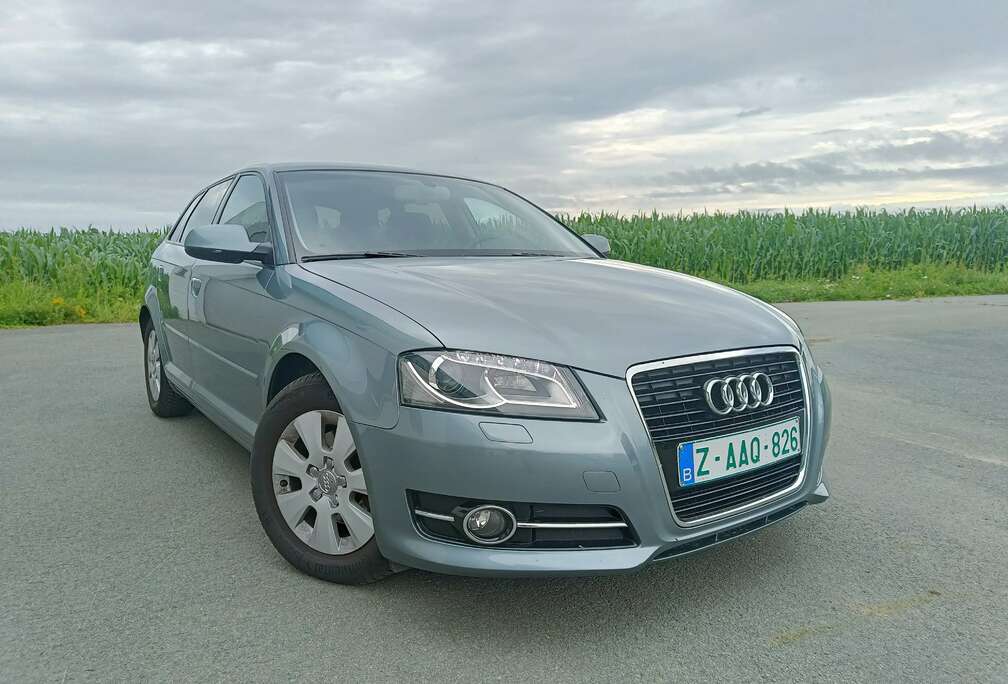 Audi Sportback 1.6 TDi EURO 5 - 70.000KM - LEER/AIRCO