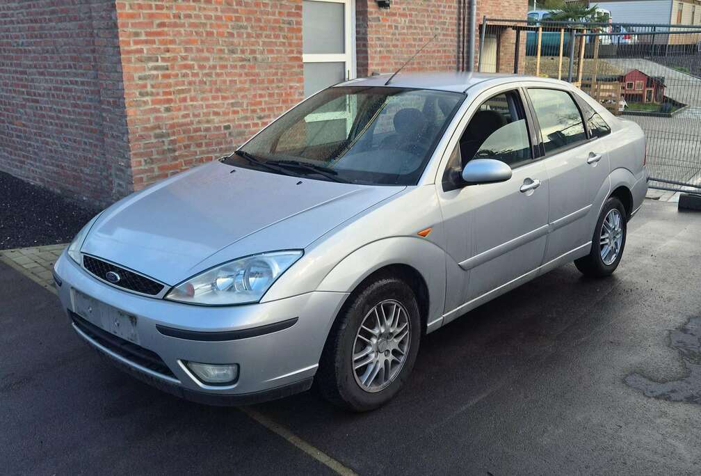 Ford Focus 1.6i SE 16v Ghia