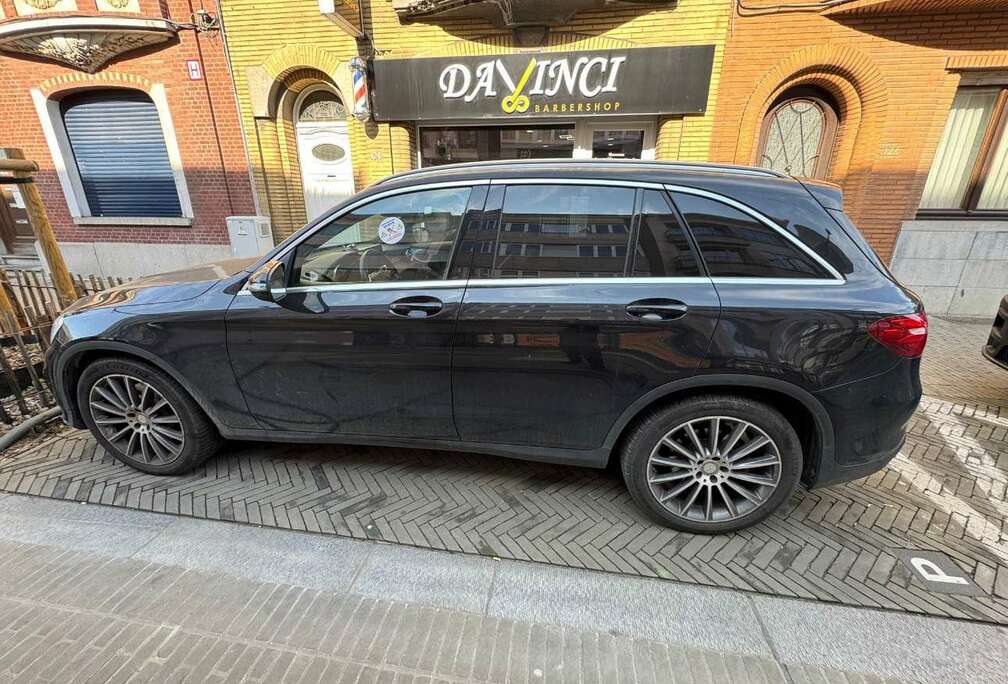 Mercedes-Benz d 4-Matic Launch Edition