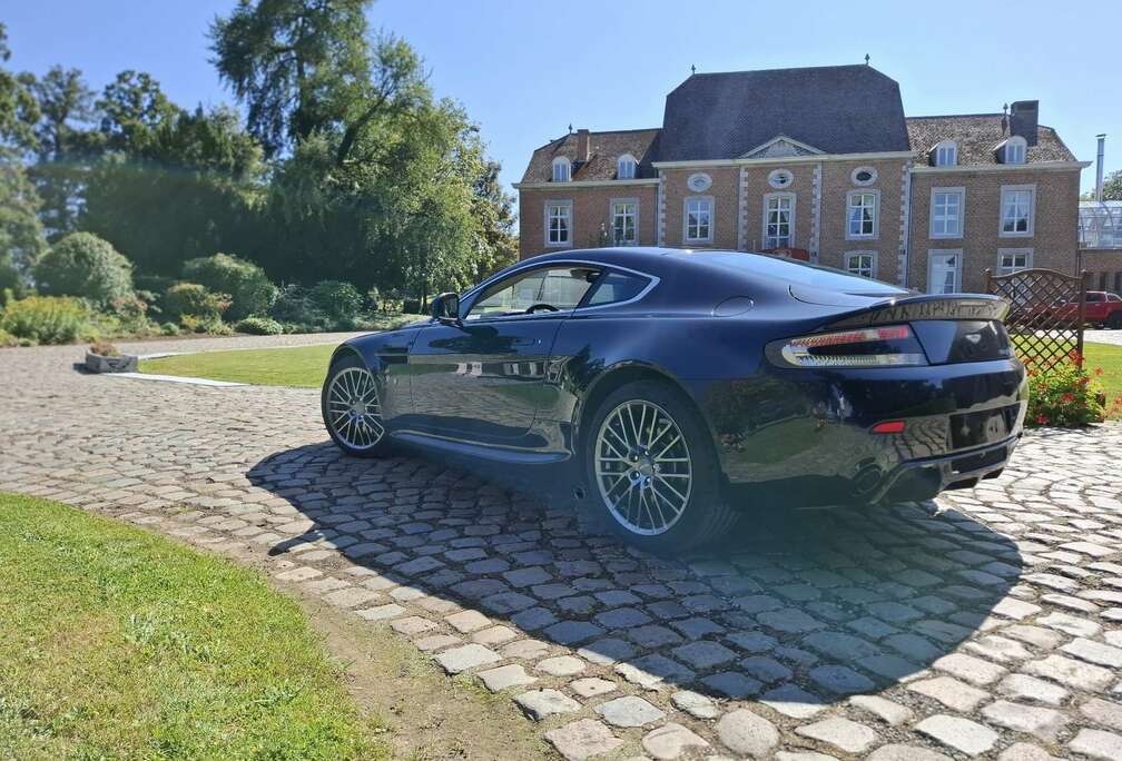 Aston Martin 4.7i Sportshift