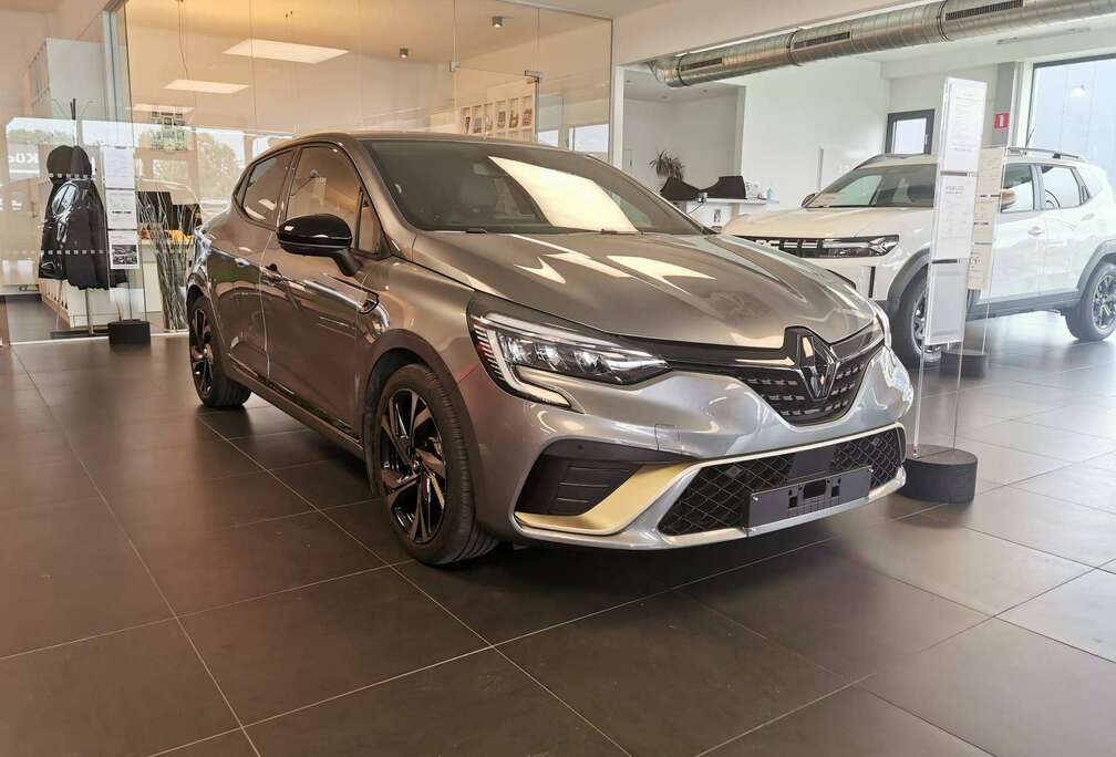 Renault E-TECH ENGINEERED
