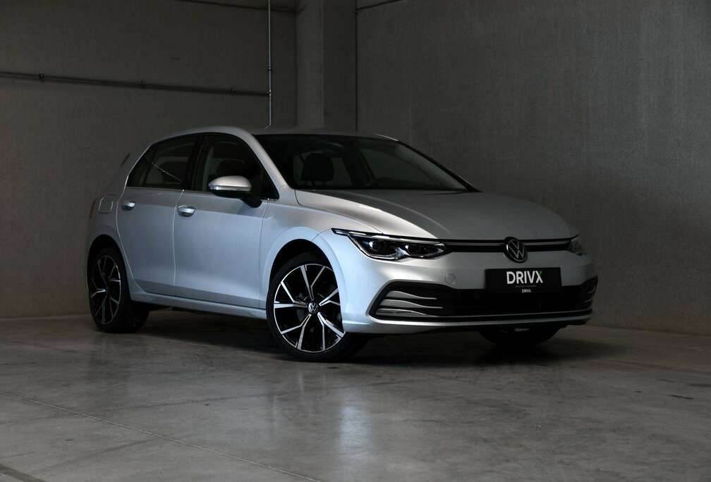 Volkswagen Golf - PHEV - Camera - Carplay - Adaptive Cruise Control - Sfeerverlichting - DAB