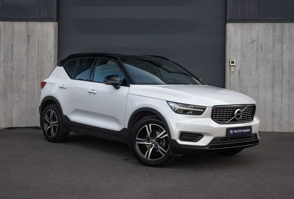 Volvo XC40 1.5 T2 R-Design / Trekhaak / Carplay / Camera