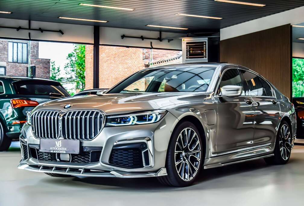 BMW e Long M-Sport Individual 06/2019 - Full Option!!