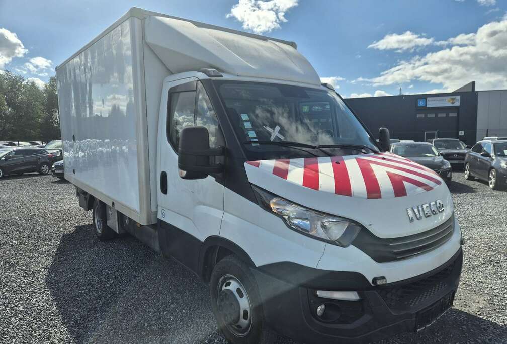 Iveco 35C14D 2.3 Turbo VGT Hi-Matic / Marchand ou Export