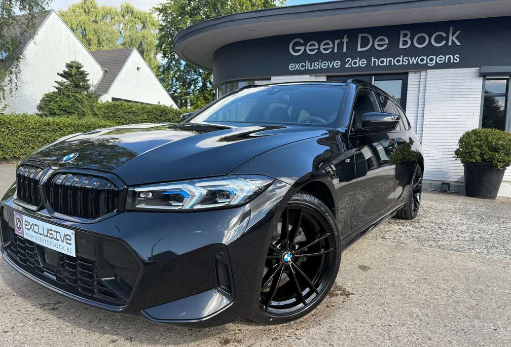 BMW iAS TOURING/M SPORT/PANO/Head UP/19\