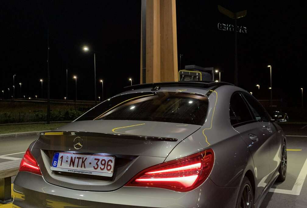 Mercedes-Benz AMG NIGHT EDITION
