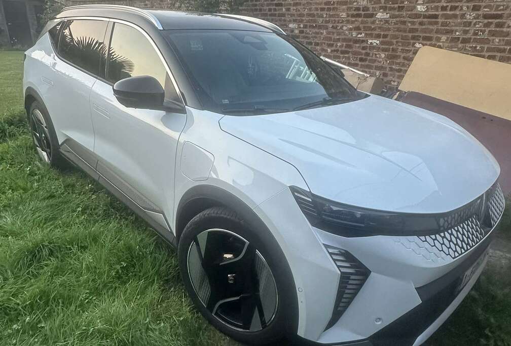 Renault e-Scenic E-Tech 100% iconic 220hpLong range Iconic