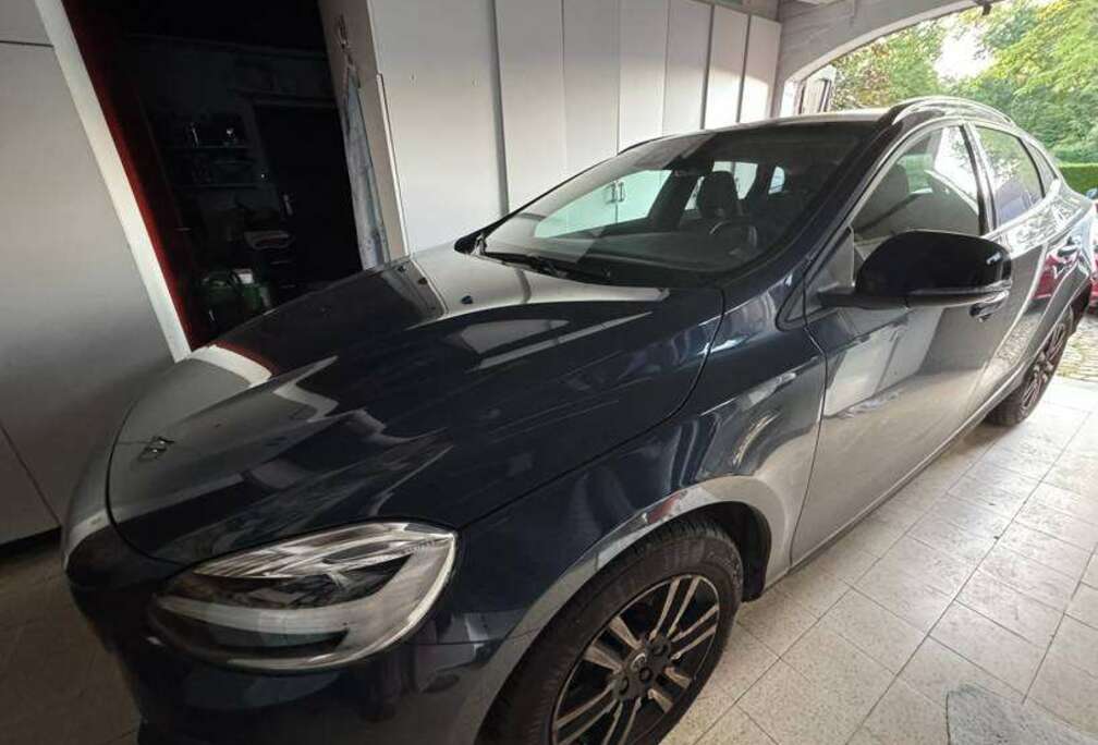 Volvo V40 Cross Country 1.5 T3 Plus Geartronic