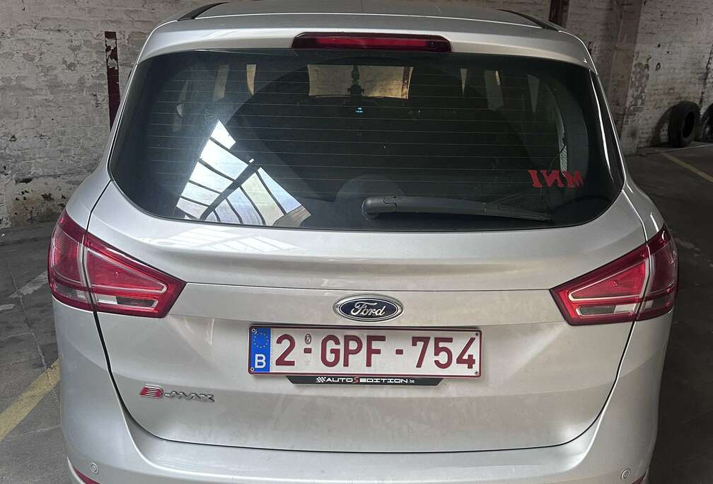 Ford 1.6i Ti-VCT Titanium PowerShift