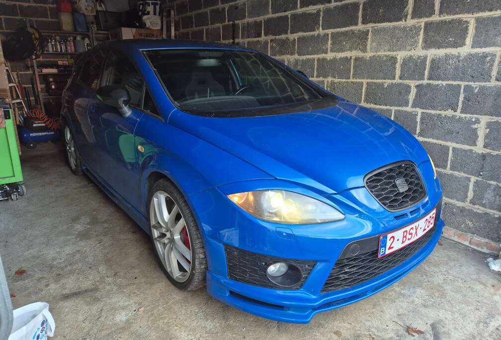 SEAT Leon 2.0 TSI Cupra R
