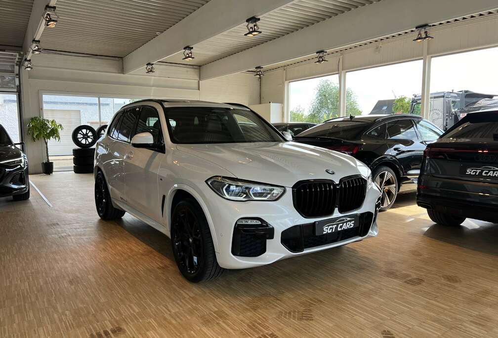 BMW xDrive 45e - SKY - Nightvision - Laser - Parking +  Driving Prof. - Rear Seat entertainment