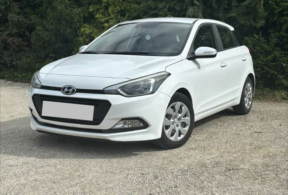 Hyundai Active  1.0 Benzine  Parkeersens  Cruise Contro