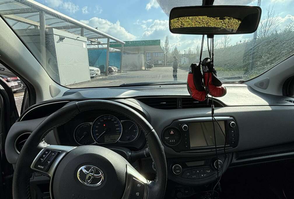 Toyota Hybrid 1.5 VVT-i Comfort