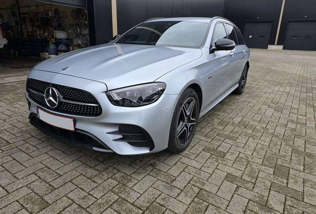 Mercedes-Benz E 300de AMG pack