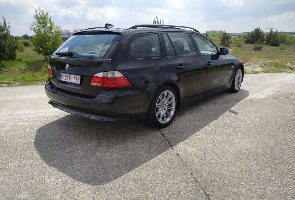 BMW 530d Touring Full option