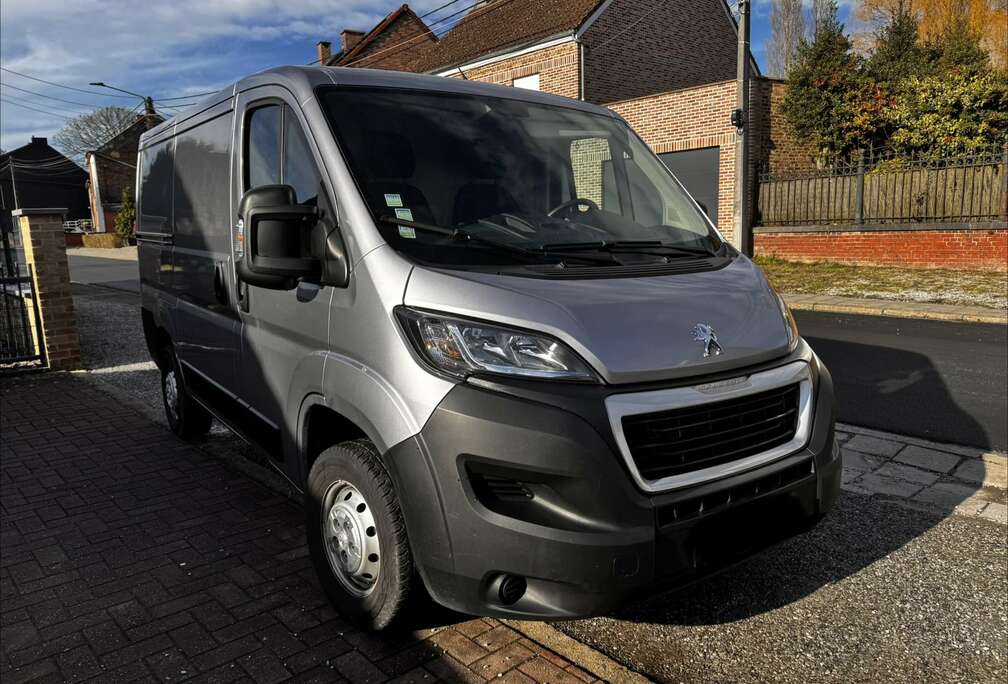 Peugeot 2.2 BlueHDi L1H1 Premium S/S