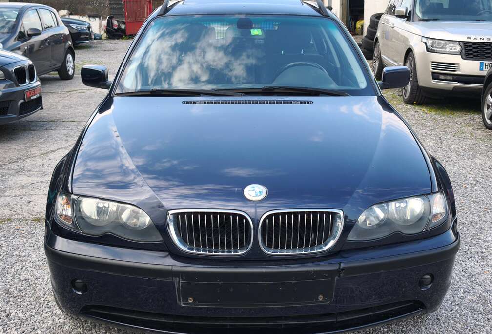 BMW 330 dX *4x4*Toit ouvrant* Harman kardon