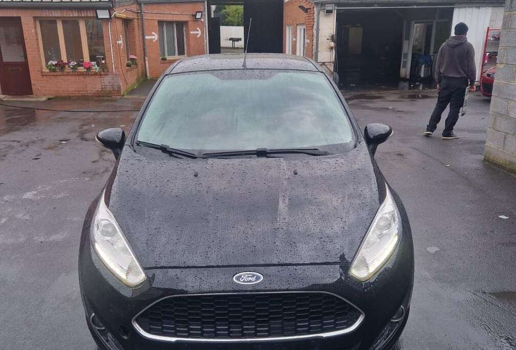 Ford Tout Est En Ordre Prêt  Immatriculer