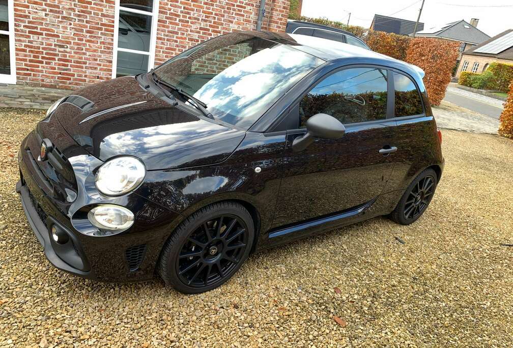 Abarth 595 1.4 T-Jet Competizione MTA