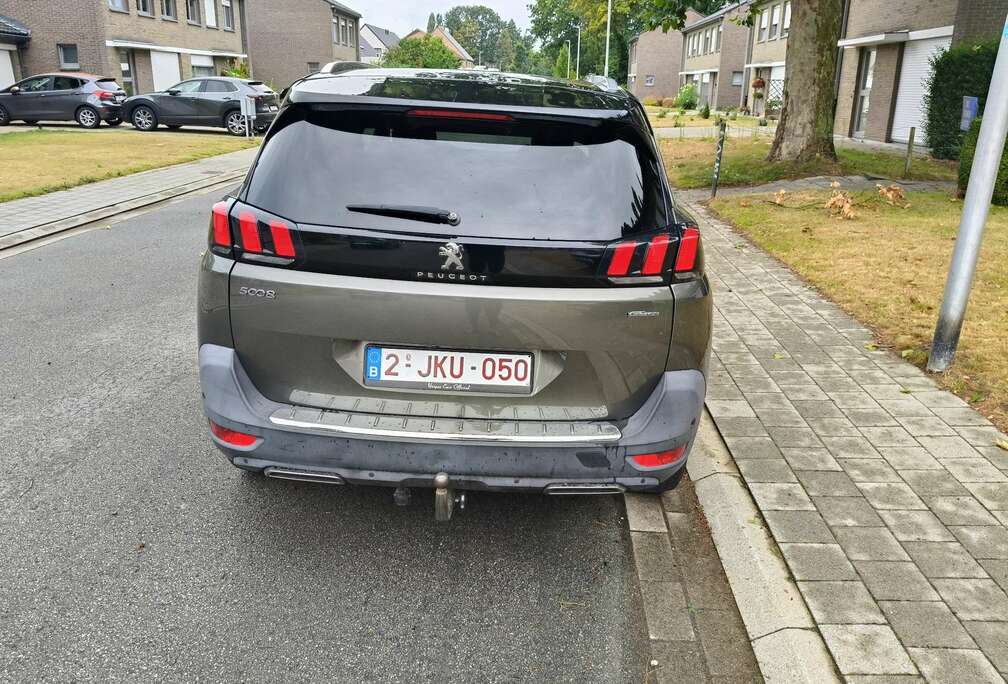 Peugeot PureTech 130 Stop & Start Allure Business-Paket
