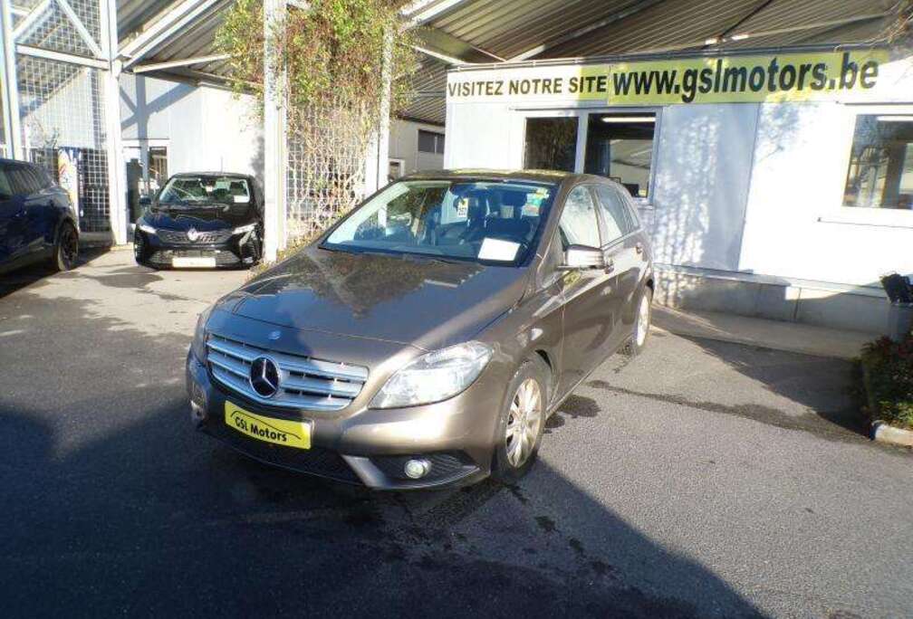 Mercedes-Benz 1.8 136cv Automatique Brun 03/14 3500 € marchand