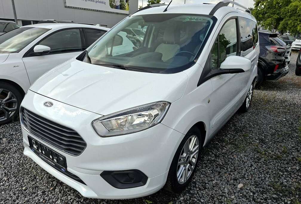 Ford EcoBoost Titanium
