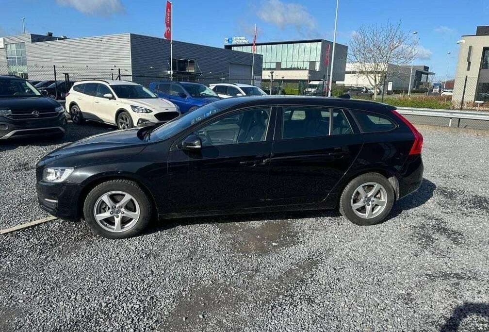 Volvo 2.0 D2 Luxury Edition Gear.