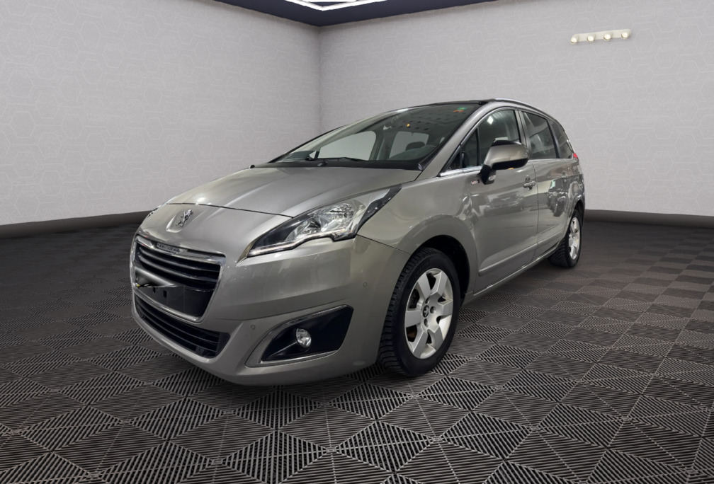 Peugeot 7 Places 5008 1.6 HDi Style
