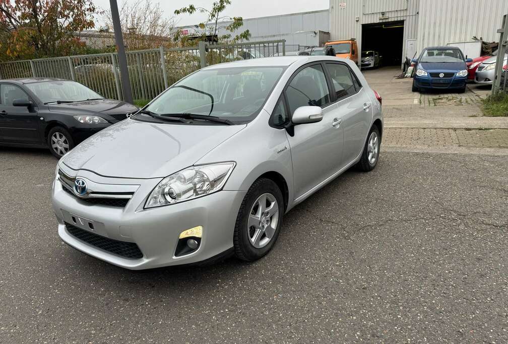 Toyota 1.8i HSD Sol CVT